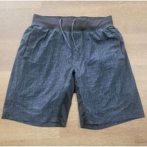 Lululemon T.H.E. Shorts Mens Size M Gray 9" Inseam Linerless Logo Medium Lined